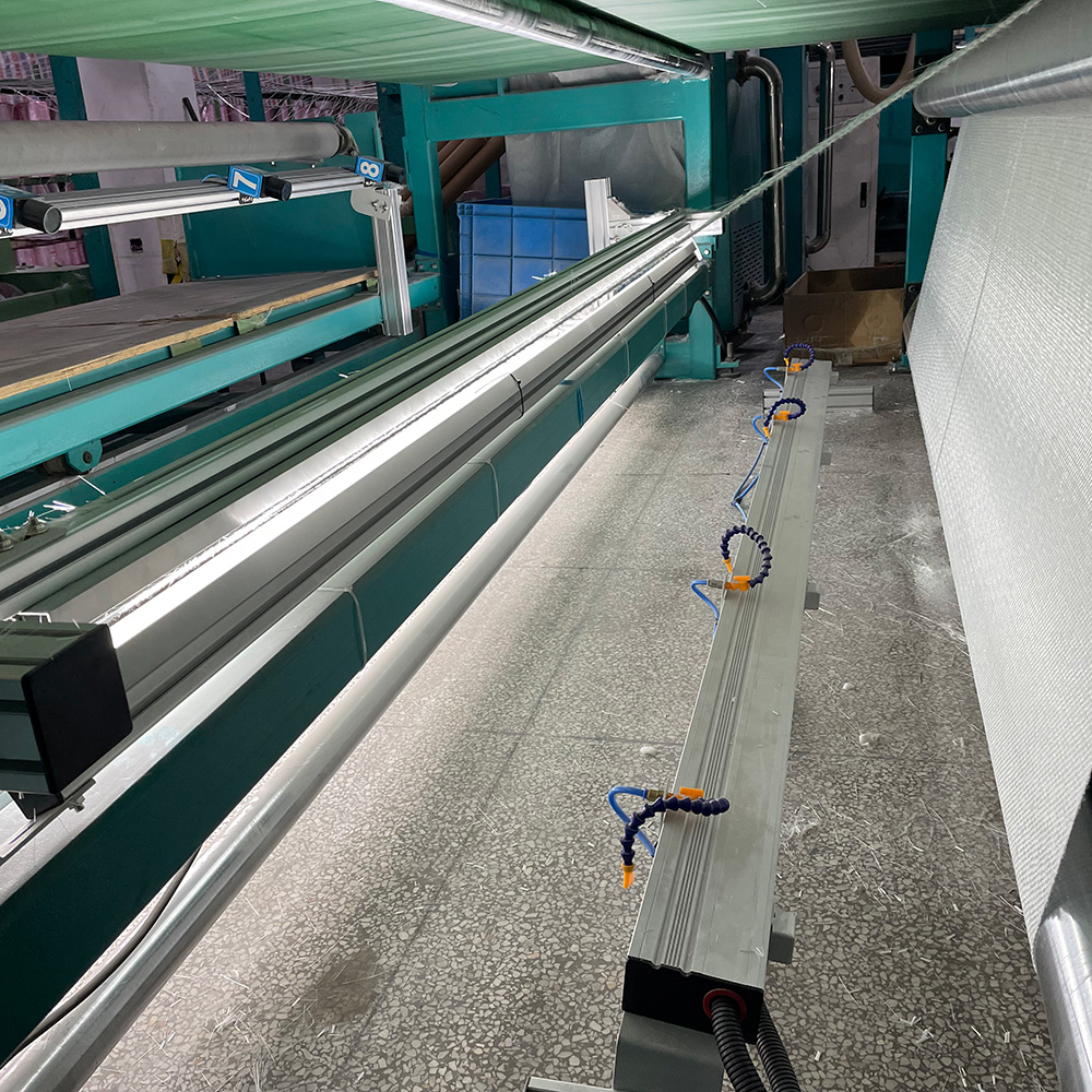 缝边毡在线检测