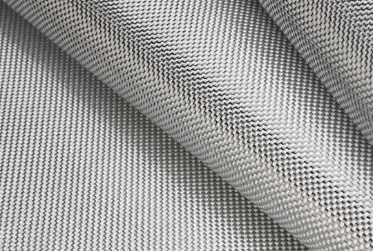 微米级精度+AI驱动：低介电电子布质检的智能化升级